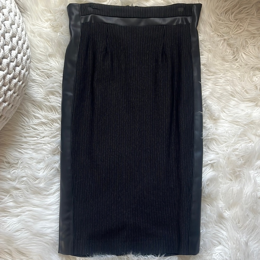 Super sexy, size 2 pinstriped pencil skirt.